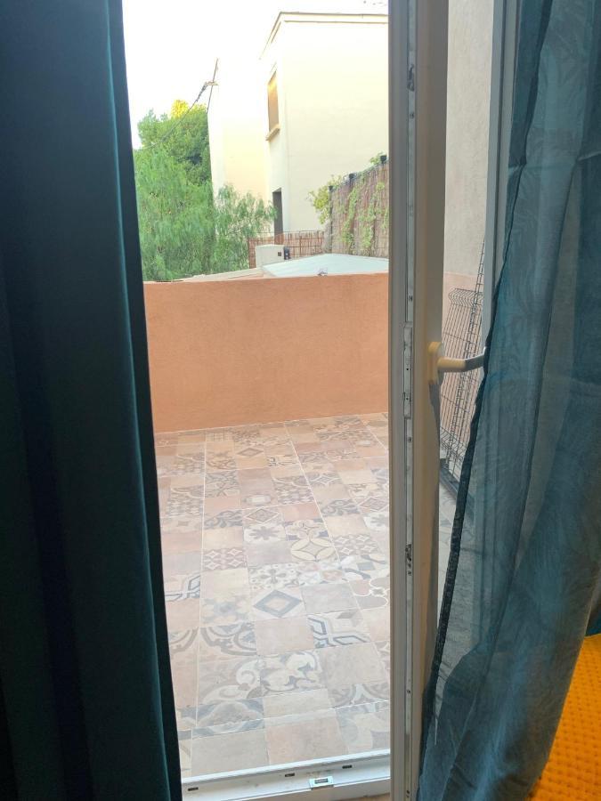 Coeur De Ville T2, Terrasse, Clim Tt Equipe, Parking Sanary-sur-Mer Buitenkant foto